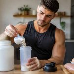 10 de protéine par jour : comment atteindre cet objectif en musculation et en nutrition sportive